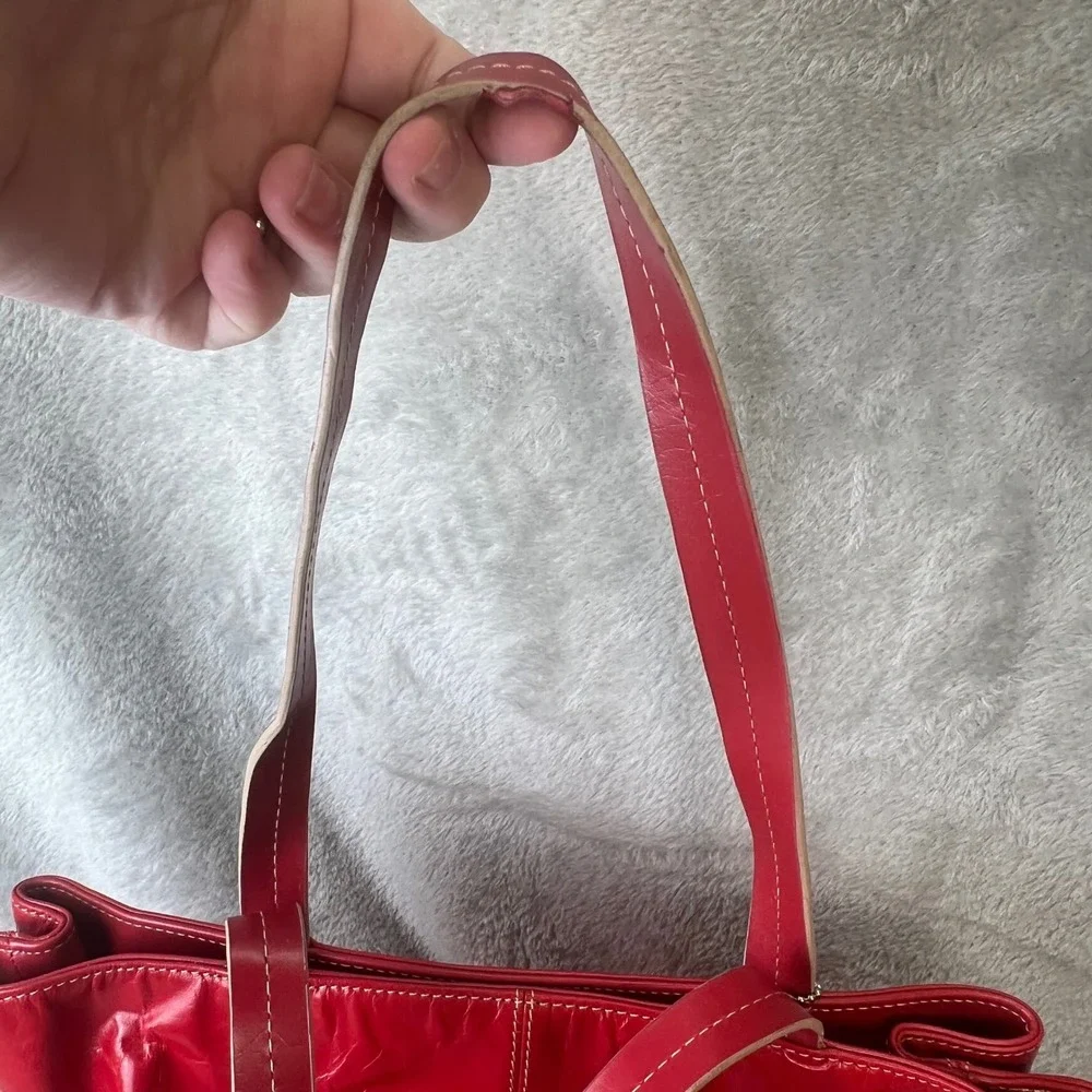 Kenneth Cole Reaction Red Leather Tote Bag Indie Sleaze Y2K Corporate Goth Retro